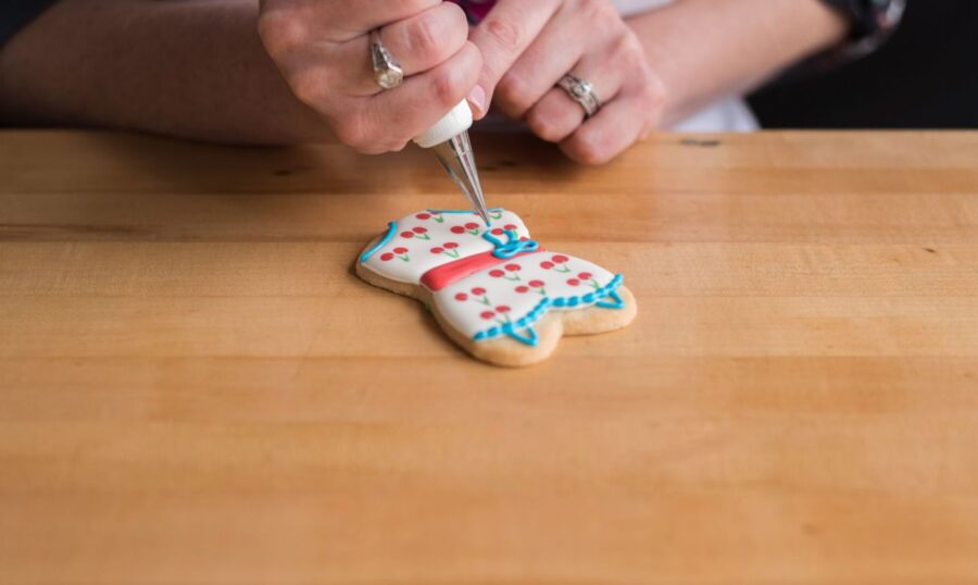 Corporate or Family Virtual Cookie Decorating Classes in Canada